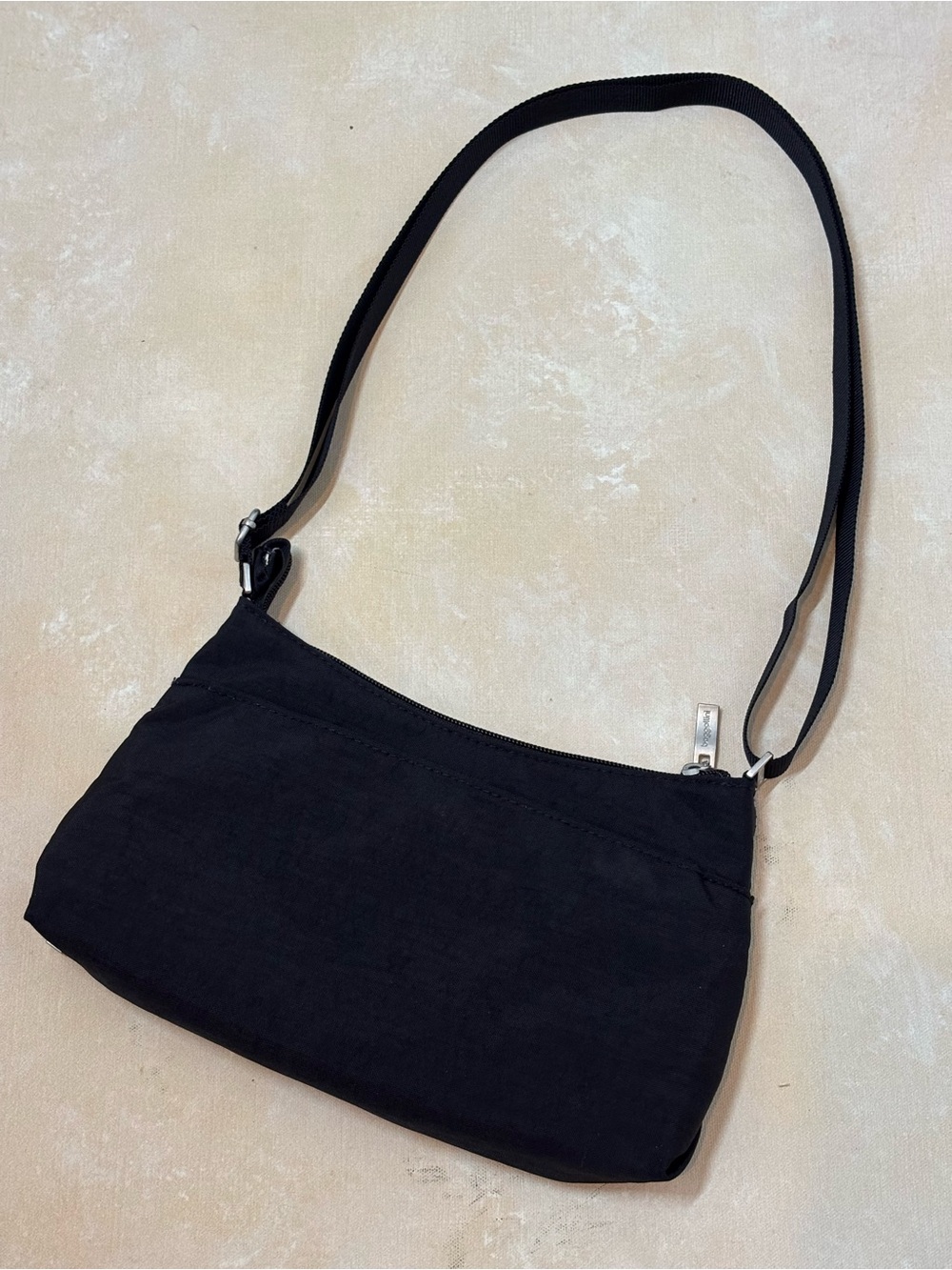 Baggallini Everyday Black Nylon Crossbody Bag with built in wallet - Picture 4 of 7